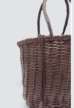 Carica l'immagine nel visualizzatore di Gallery, Bucket bag