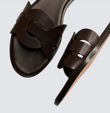 Big ring sandal dark brown