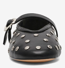 Studded ballerina