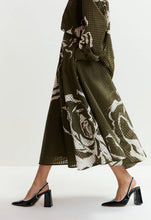 Green skirt