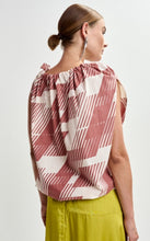 Bow top