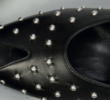 Studded sabot